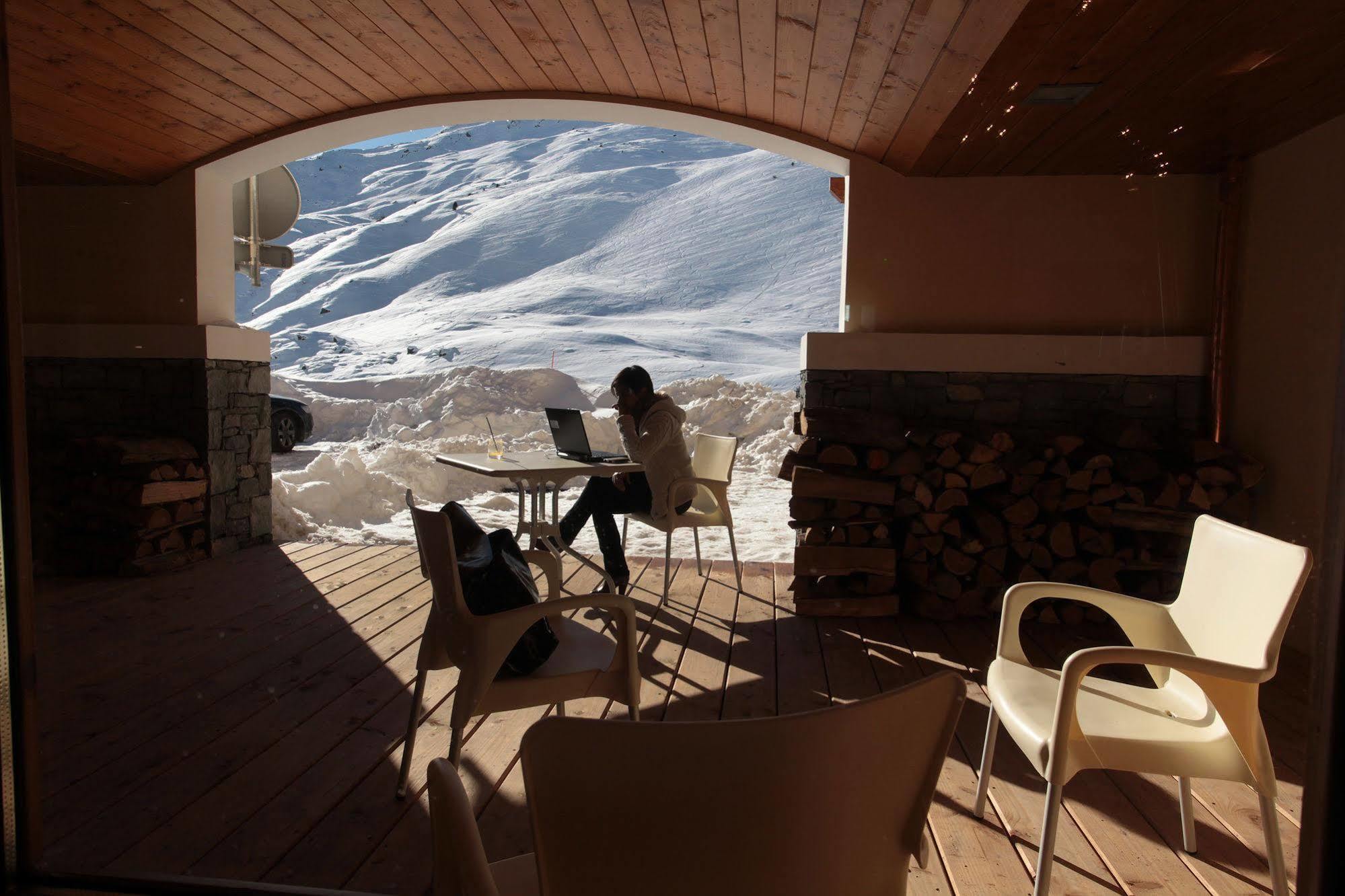 Le Chalet Du Mont Vallon Spa Resort Les Menuires Exterior photo