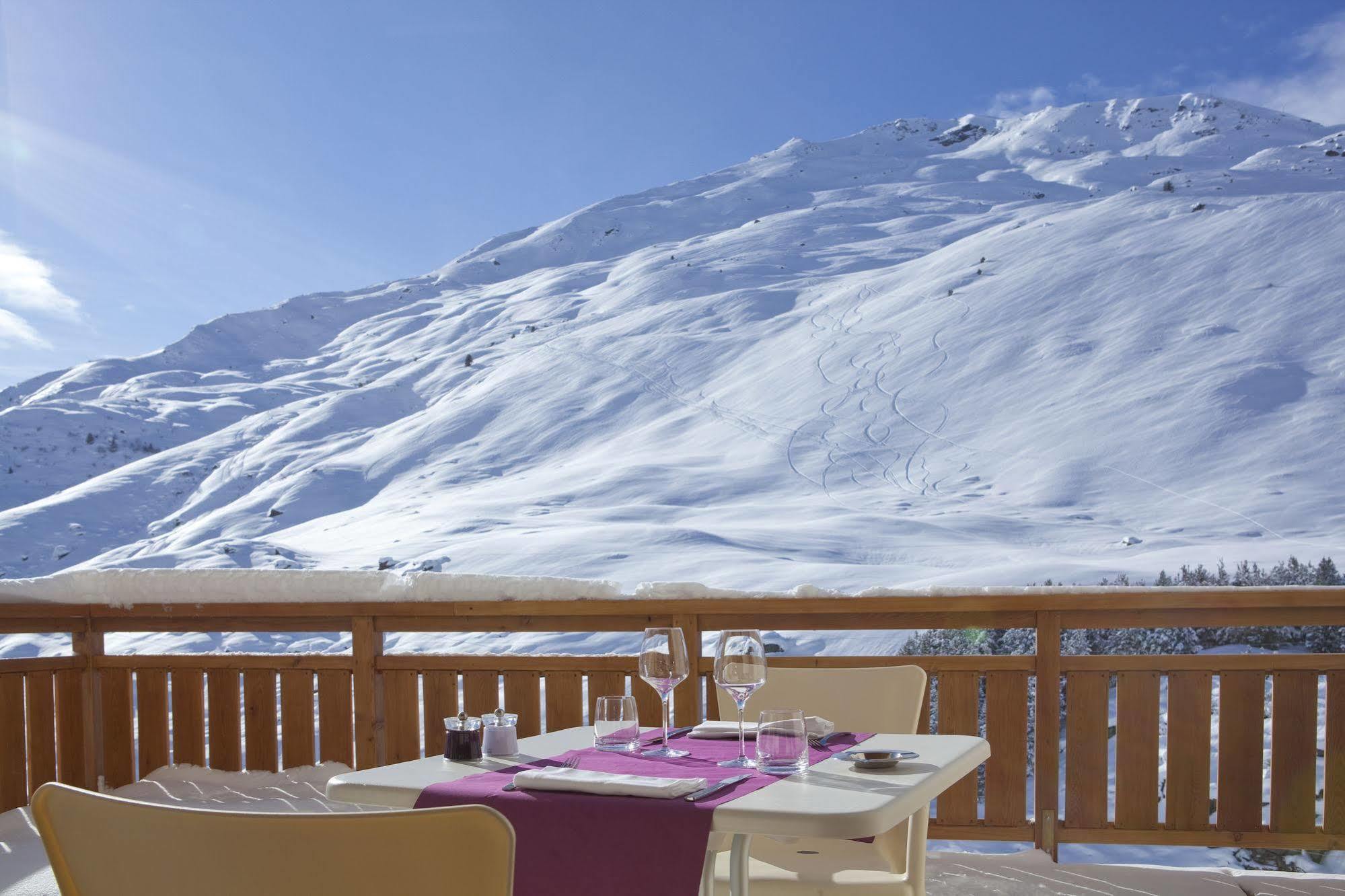 Le Chalet Du Mont Vallon Spa Resort Les Menuires Exterior photo